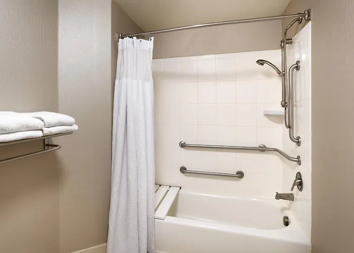 Springhill Hotel 3*