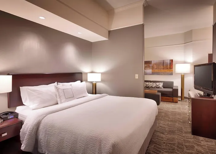 Springhill Hotel 3*